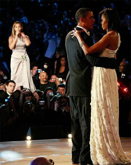 Photo President Barack Obama and First Lady Michelle Obama, Neighborhood Inaugural Ball