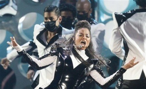 Photo of Janet Jackson Performing at MTV VMAs 2009 Tribute To Michael Jackson