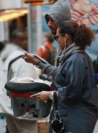 Photo of Alicia Keys and Swizz Beatz out with baby Egypt