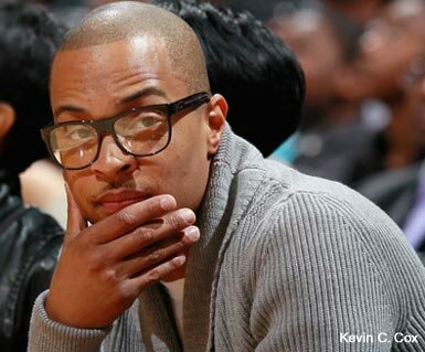 Photo of rapper T.I. at basketball game Miami Heat vs Atlanta Hawks