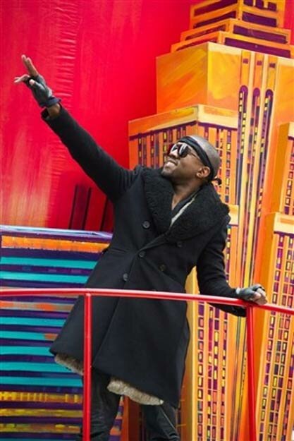 Photo of Kanye West Gets at Macys Thanksgiving Day Parade