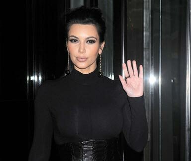 Photo of Kim Kardashian in NY for book signing spotted leaving hotel