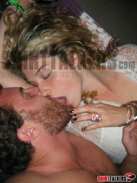 Picture of Kesha kissing in new oral sex photo leaked