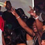 Picture - Boxer Floyd Mayweather Burns Money At Atlanta Nightclub