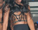 Picture of Kelly Rowland nipple slip photo